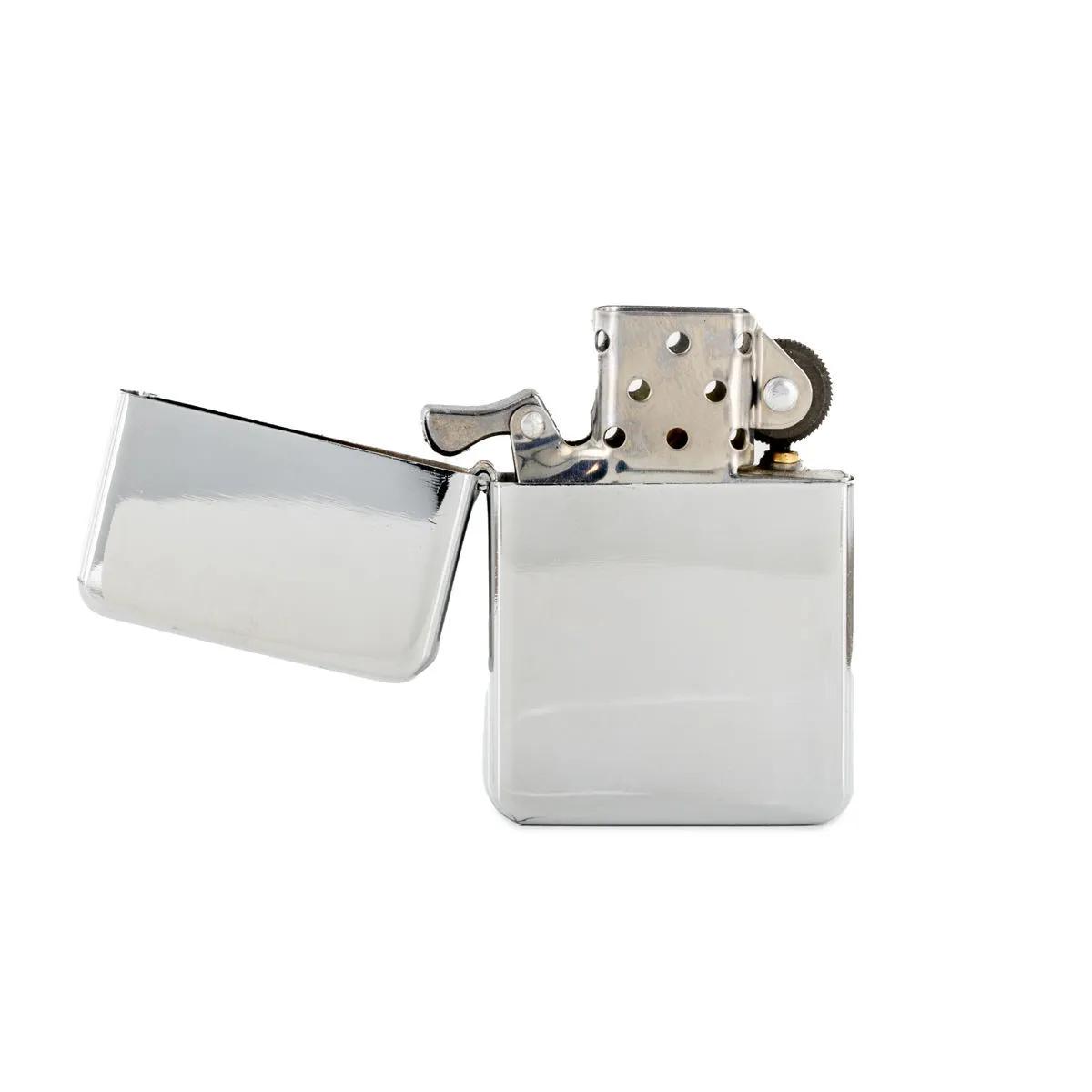 Briquet à essence chromé classique