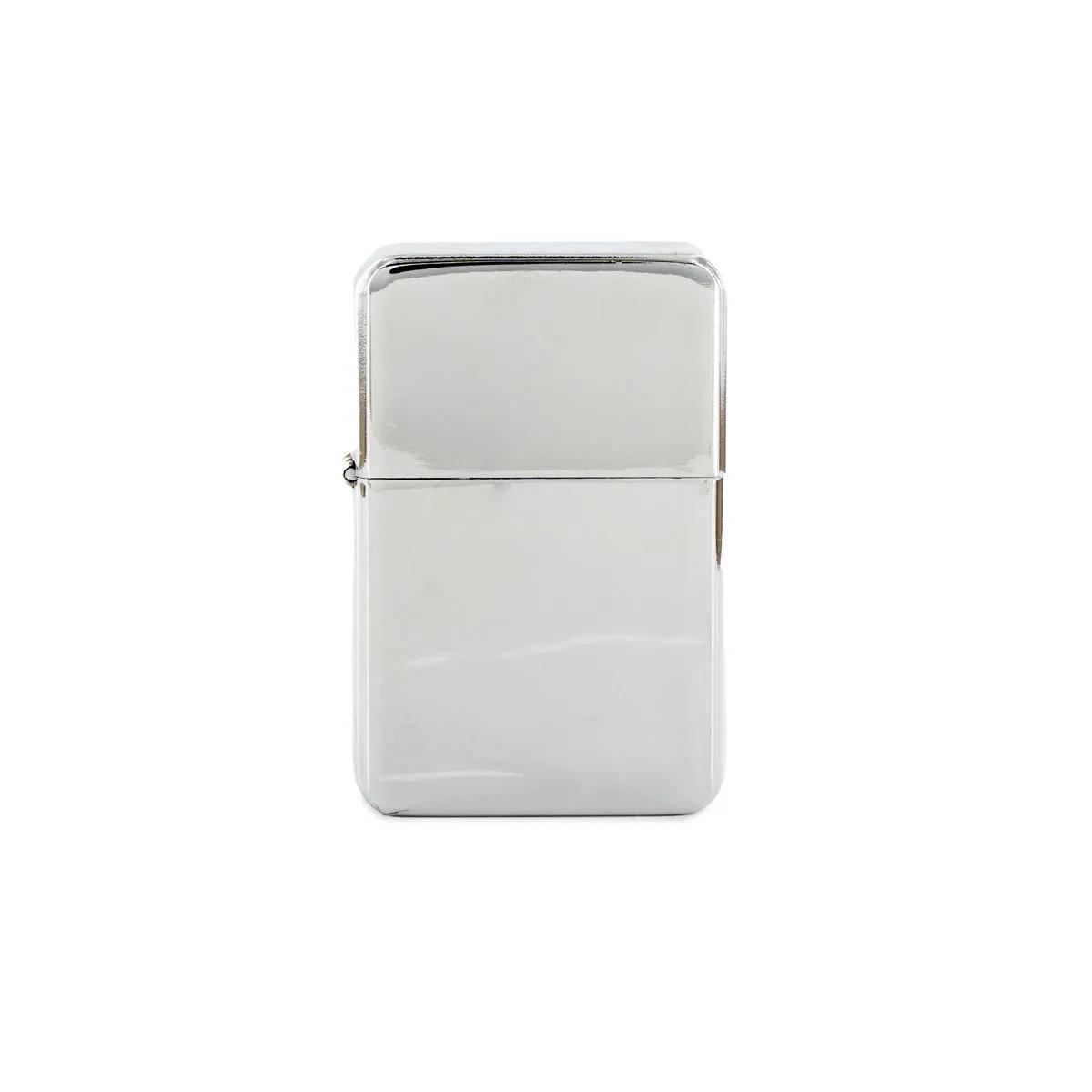 Briquet à essence chromé classique